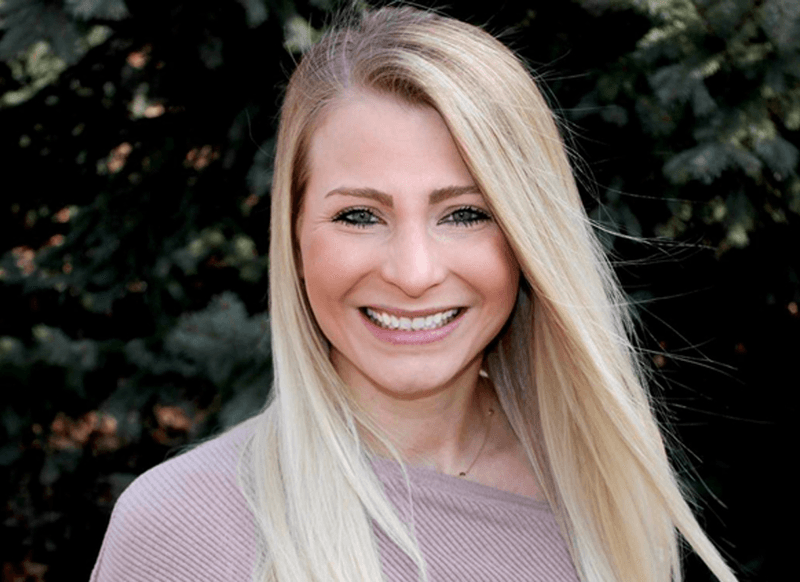 Dr. Colleen Lind - Certified pelvic health physical therapist