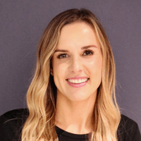 Photo of Sarah Henschel